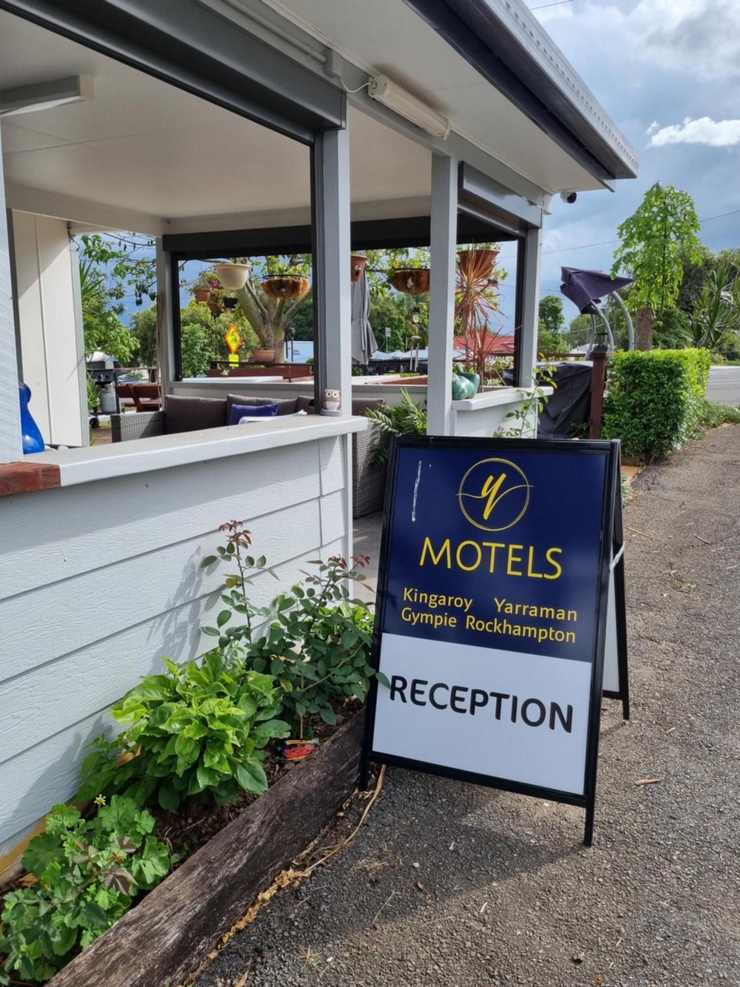 Y Motels Yarraman Kültér fotó