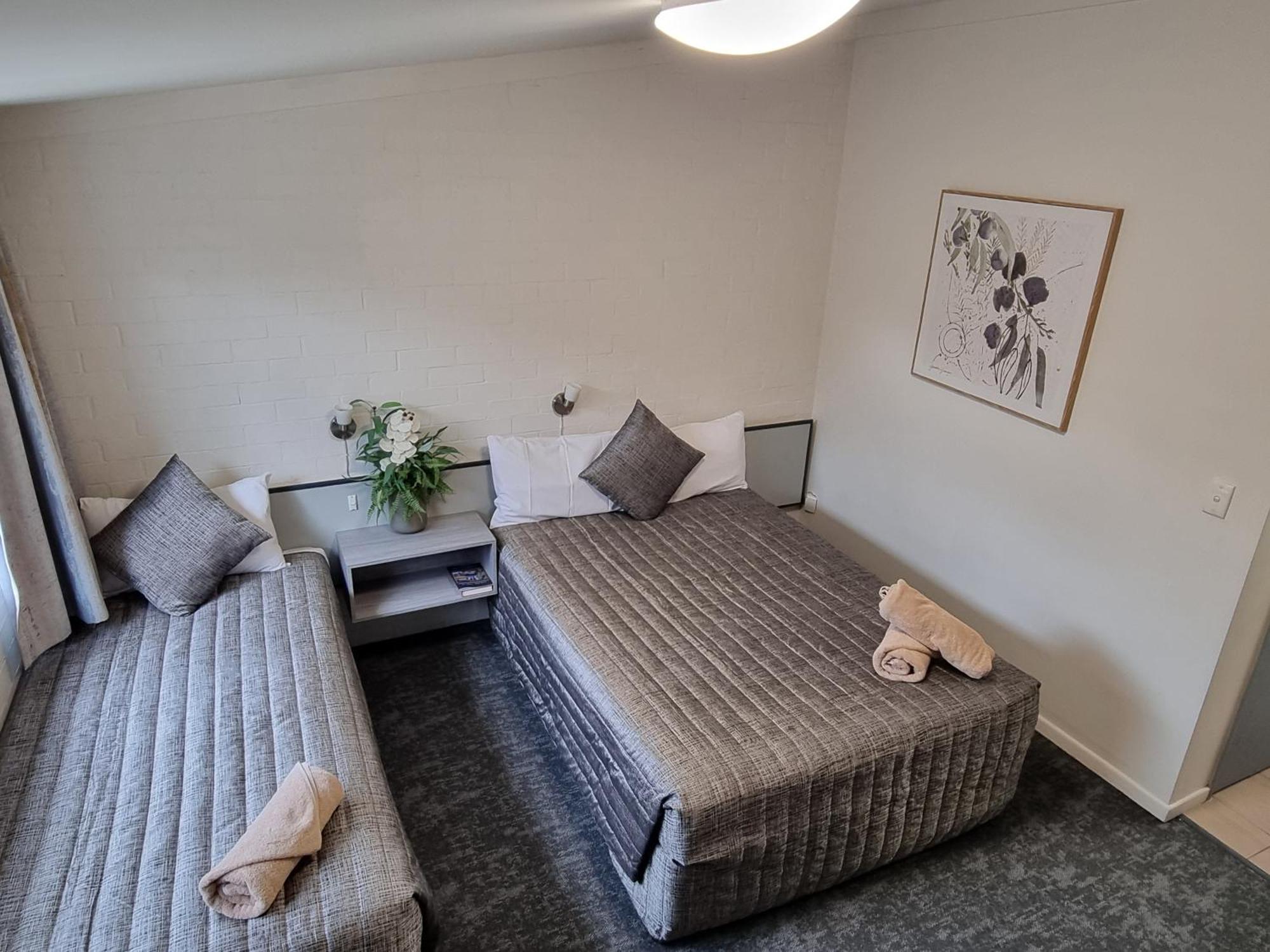 Y Motels Yarraman Kültér fotó